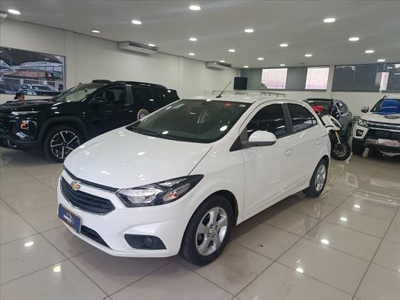 CHEVROLET ONIX 1.4 MPFI LT 8V FLEX 4P MANUAL CHEVROLET ONIX 1.4 MPFI LT 8V FLEX 4P MANUAL